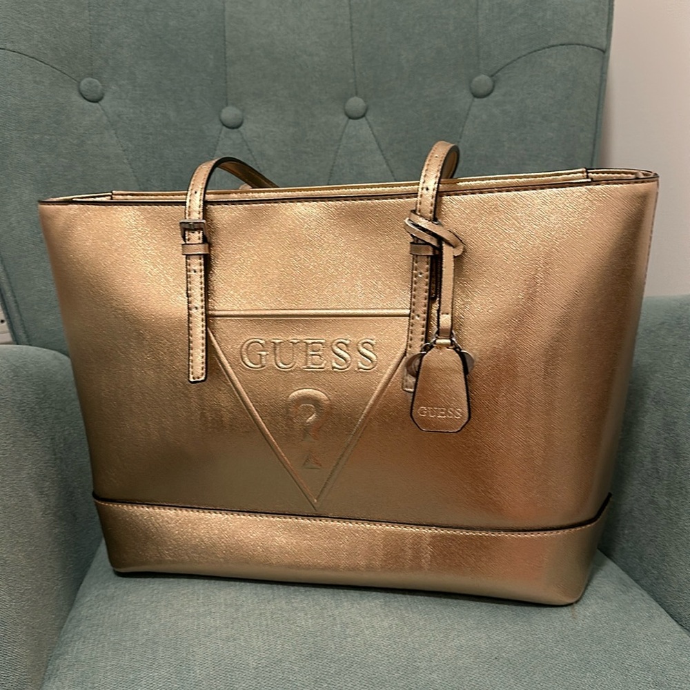 Guess golden bag like new